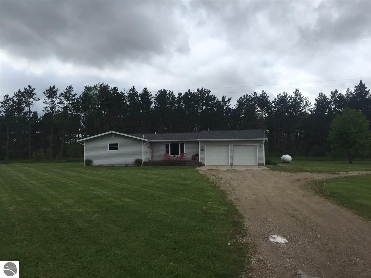 8961 E 10 Rd, Manton, MI 49663 photo 8
