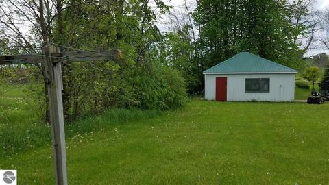 3756 N Shell Rd, Gladwin, MI 48624 photo 6