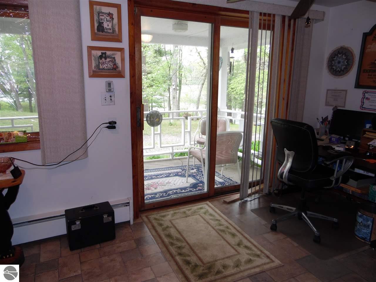 593 Everett Trl, Hale, MI 48739 photo 7