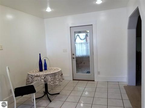 535 E Main, Maple Rapids, MI 48853 photo 9