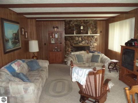 2867 Shoreline Dr, Lupton, MI 48635 photo 6