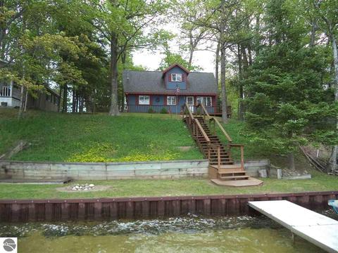 2867 Shoreline Dr, Lupton, MI 48635 photo 1