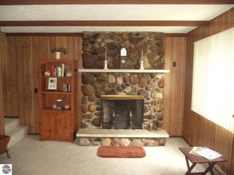 2867 Shoreline Dr, Lupton, MI 48635 photo 5