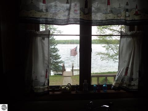 2867 Shoreline Dr, Lupton, MI 48635 photo 9