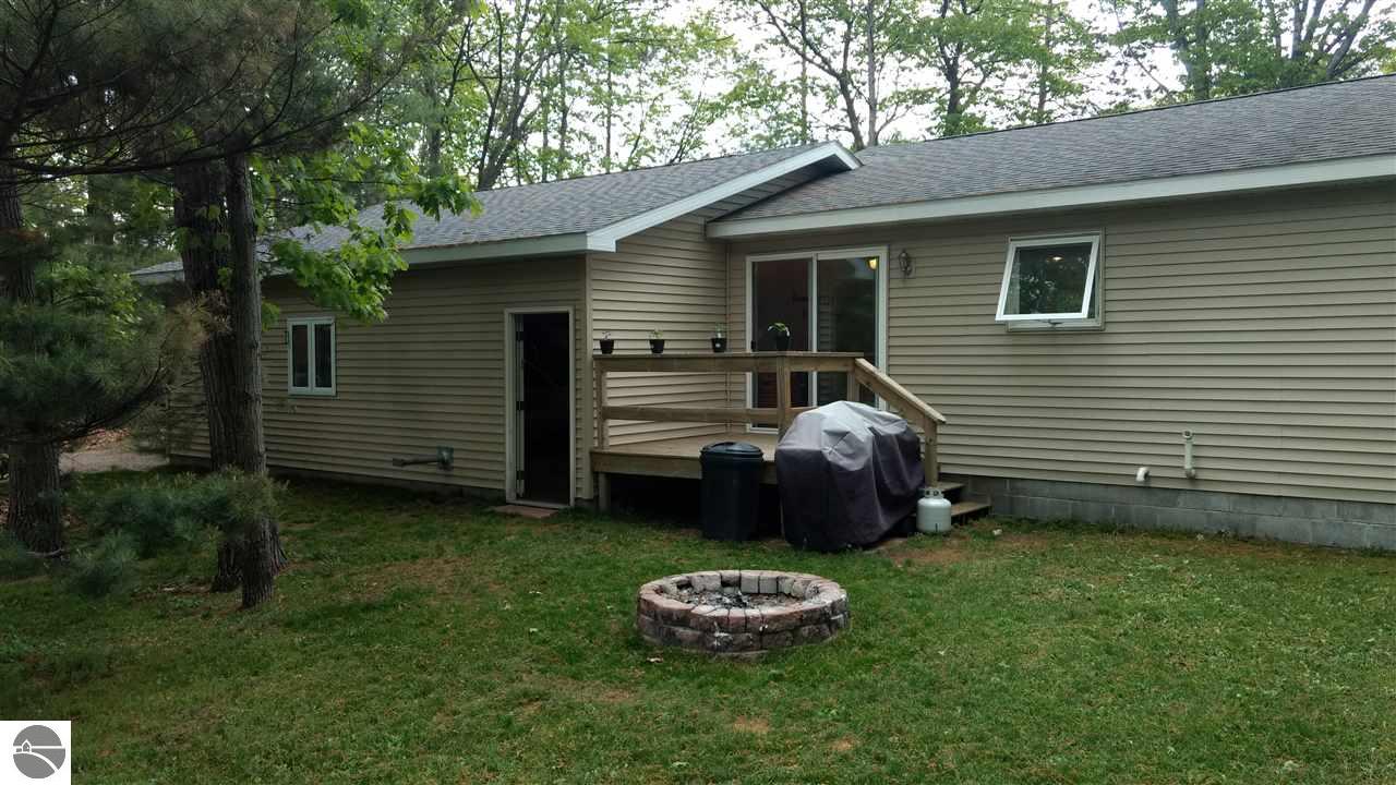162 S Huron, Au Gres, MI 48703 photo 4