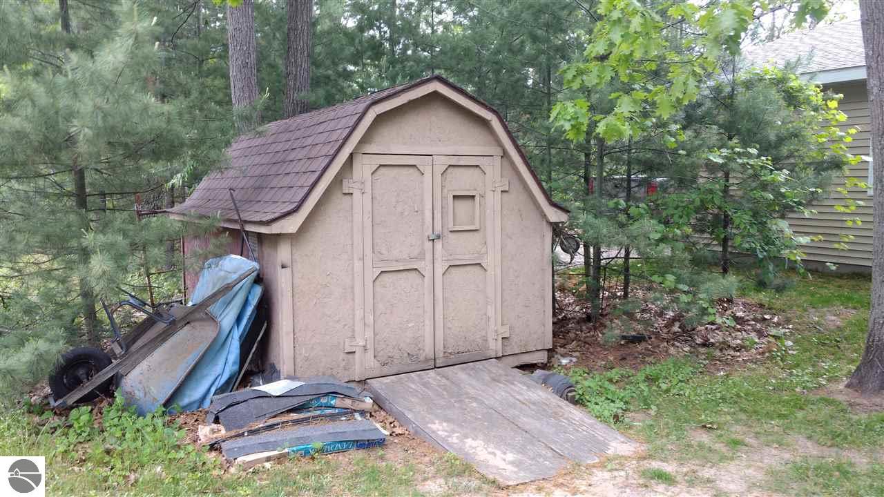 162 S Huron, Au Gres, MI 48703 photo 7