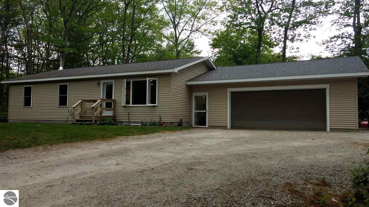 162 S Huron, Au Gres, MI 48703 photo 2