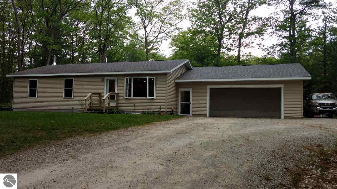 162 S Huron, Au Gres, MI 48703 photo 1