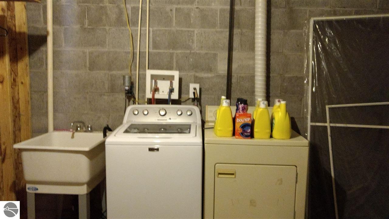 162 S Huron, Au Gres, MI 48703 photo 22