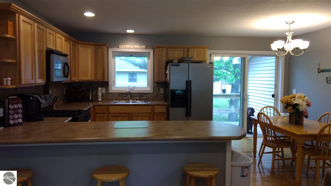 162 S Huron, Au Gres, MI 48703 photo 10