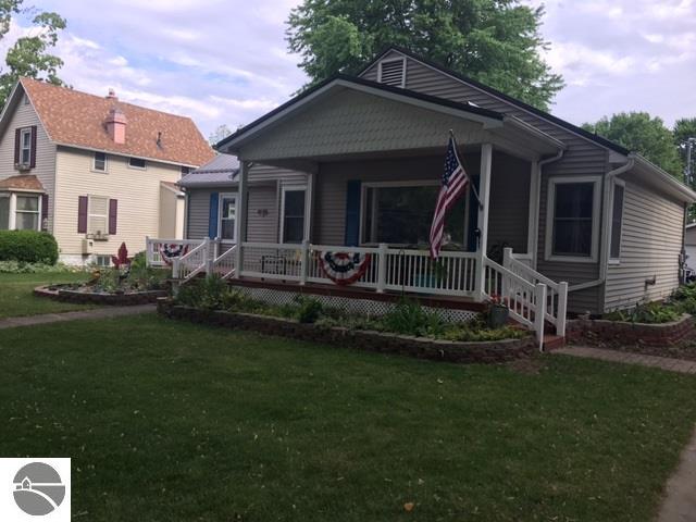 136 E Wright Ave, Shepherd, MI 48883 photo 3