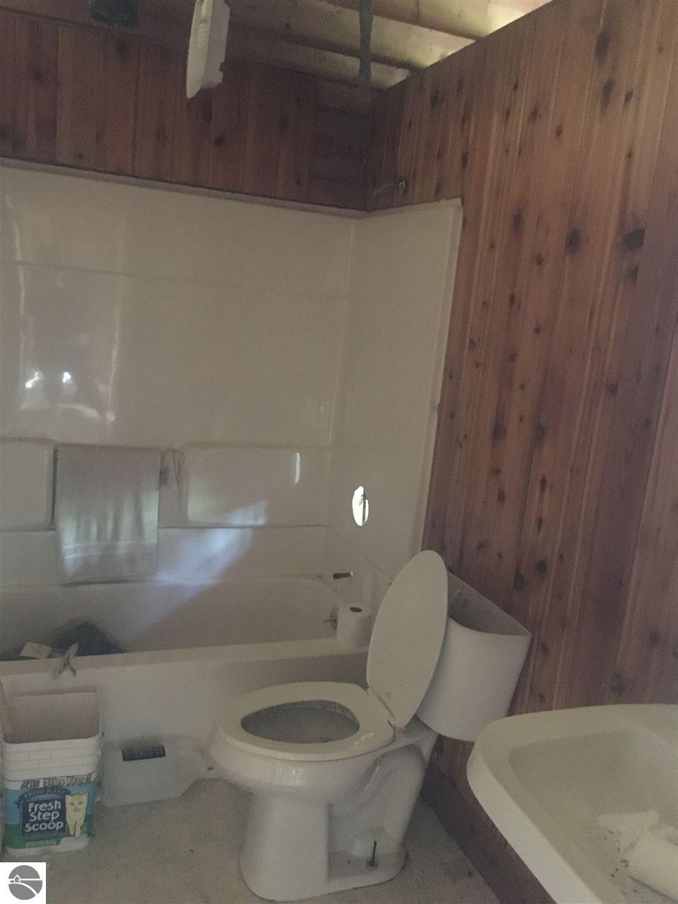 1400 Swenson Rd, Au Gres, MI 48703 photo 2