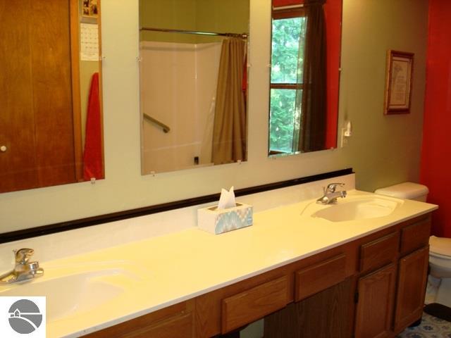 9842 E Pleasant Valley Rd, Shepherd, MI 48883 photo 18