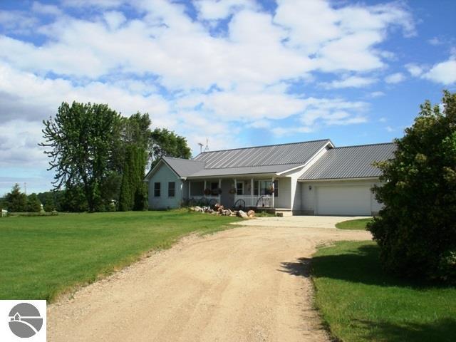 9842 E Pleasant Valley Rd, Shepherd, MI 48883 photo 30