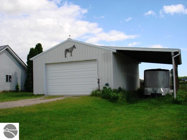 9842 E Pleasant Valley Rd, Shepherd, MI 48883 photo 32