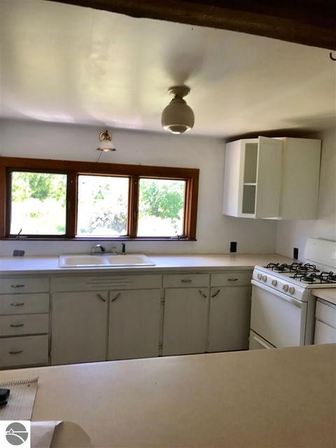 532 N Delano Rd, Au Gres, MI 48703 photo 3
