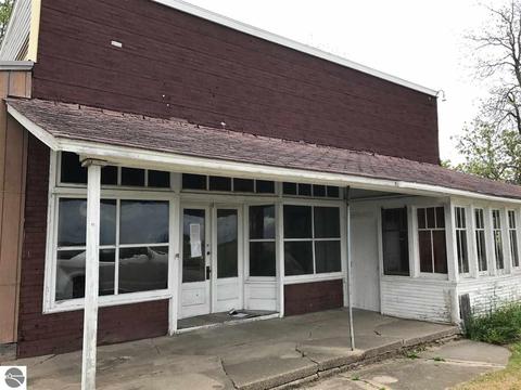532 N Delano Rd, Au Gres, MI 48703 photo 2