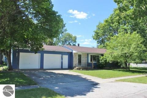 432 E Marshall St, Alma, MI 48801 photo 1