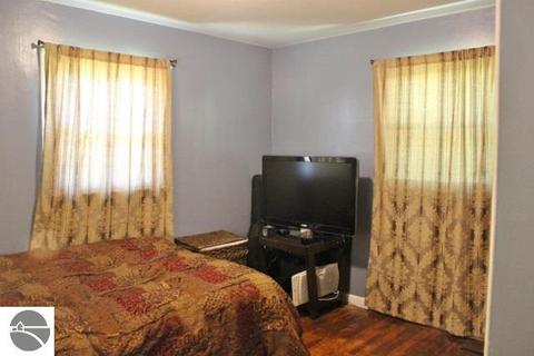 432 E Marshall St, Alma, MI 48801 photo 11