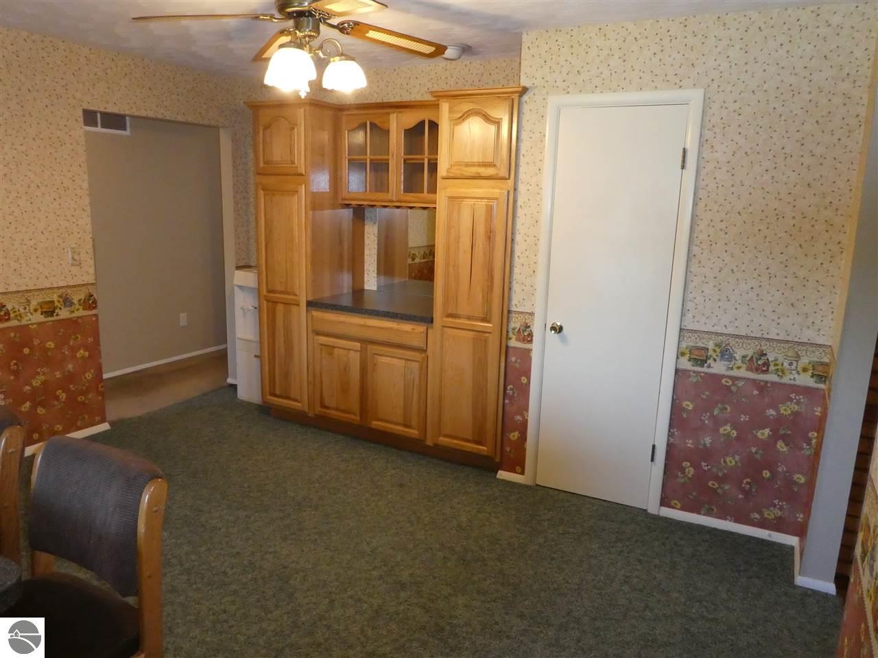 306 Devon Dr, Saint Louis, MI 48880 photo 15