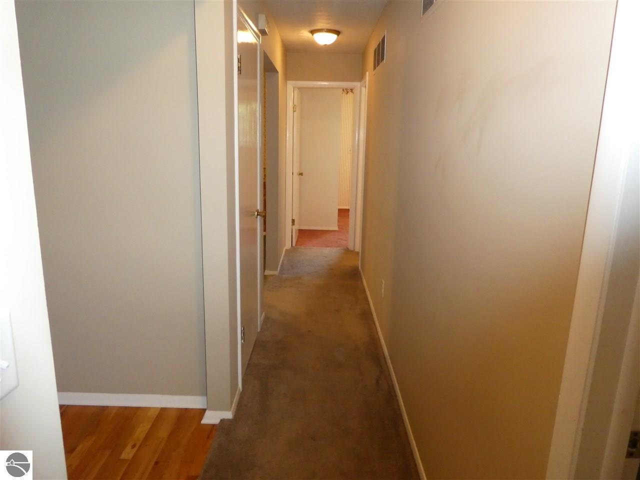306 Devon Dr, Saint Louis, MI 48880 photo 17