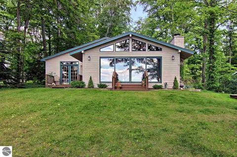 4385 E Shore Dr, Grawn, MI 49637 photo 32