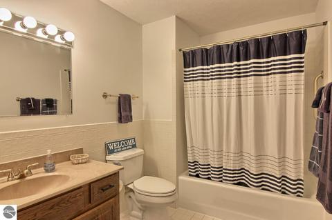 4385 E Shore Dr, Grawn, MI 49637 photo 21