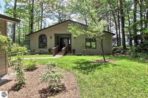4385 E Shore Dr, Grawn, MI 49637 photo 31