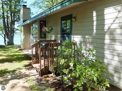 4385 E Shore Dr, Grawn, MI 49637 photo 29