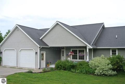 7110 S Rosinski Rd, Cedar, MI 49621 photo 2