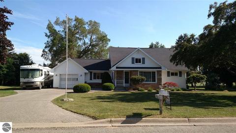 514 Cherry St, Standish, MI 48658 photo 1