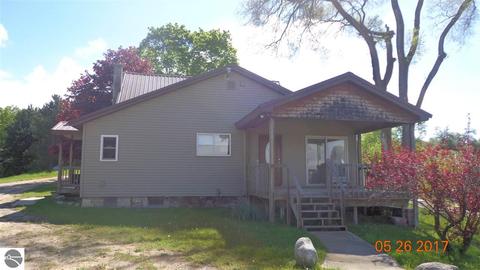 6680 S Schomberg Rd, Cedar, MI 49621 photo 3
