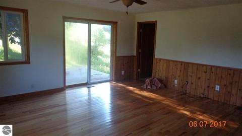 6680 S Schomberg Rd, Cedar, MI 49621 photo 9