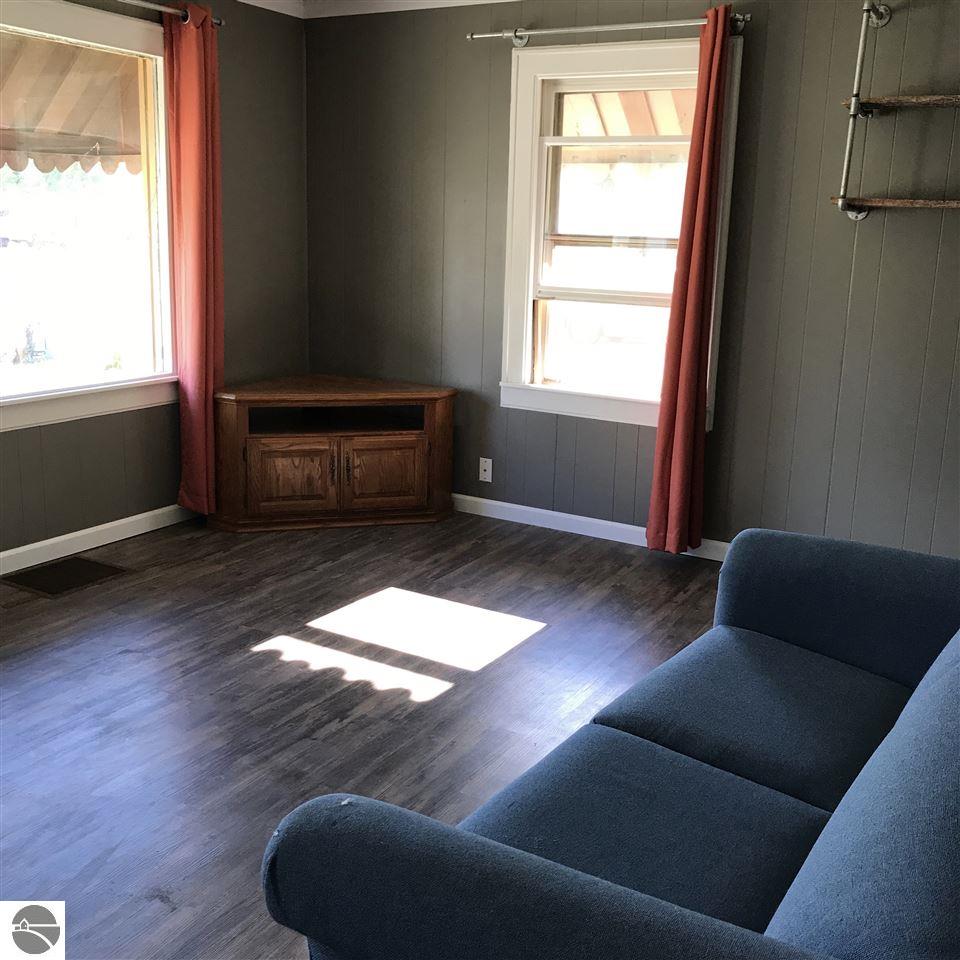411 Fourth St, Clare, MI 48617 photo 11