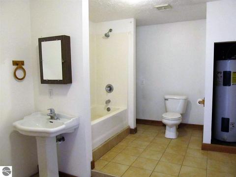 6315 E Lincoln Rd, Cedar, MI 49621 photo 7