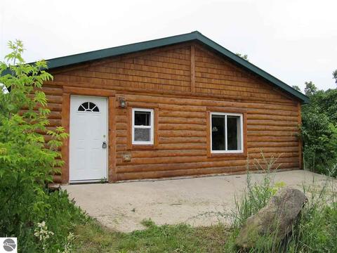6315 E Lincoln Rd, Cedar, MI 49621 photo 1