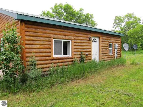 6315 E Lincoln Rd, Cedar, MI 49621 photo 9