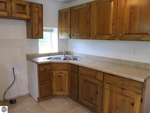 6315 E Lincoln Rd, Cedar, MI 49621 photo 3