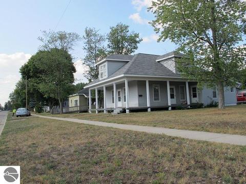 702 Park St, Grayling, MI 49738 photo 6