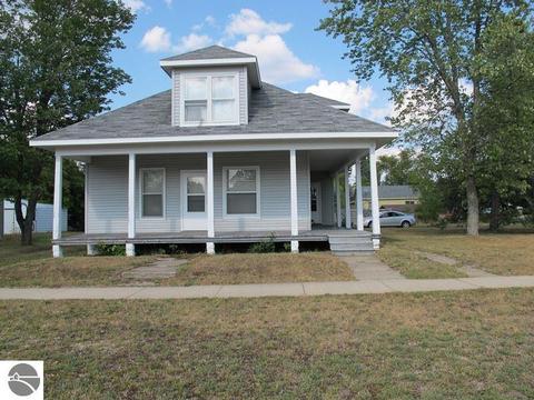 702 Park St, Grayling, MI 49738 photo 9