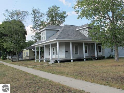 702 Park St, Grayling, MI 49738 photo 7