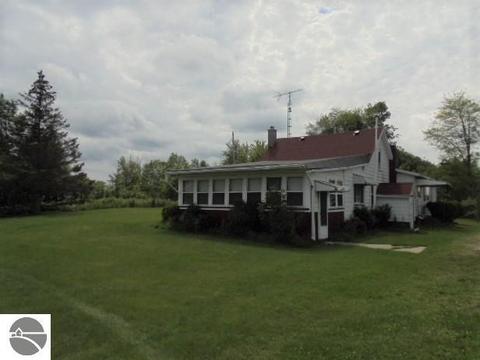 2130 N Fire Rd, Twining, MI 48766 photo 2