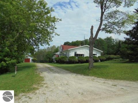 2130 N Fire Rd, Twining, MI 48766 photo 1