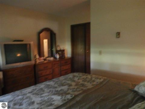 1787 Linksview Way, Gladwin, MI 48624 photo 27
