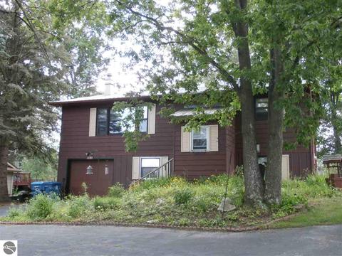 1787 Linksview Way, Gladwin, MI 48624 photo 3