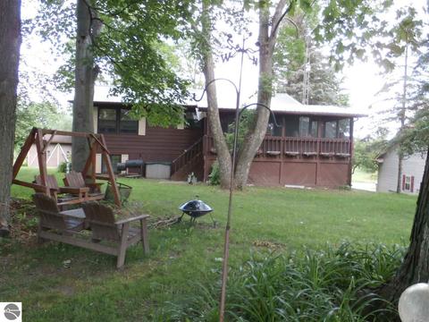 1787 Linksview Way, Gladwin, MI 48624 photo 10