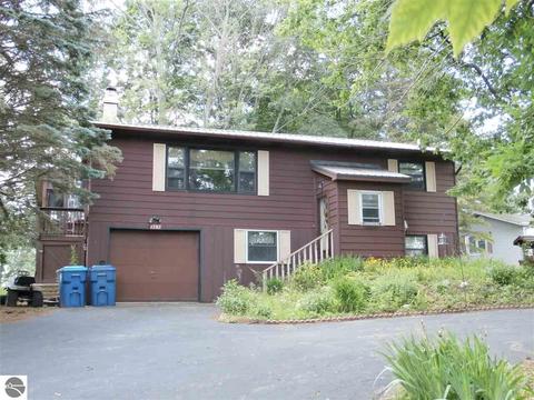 1787 Linksview Way, Gladwin, MI 48624 photo 1