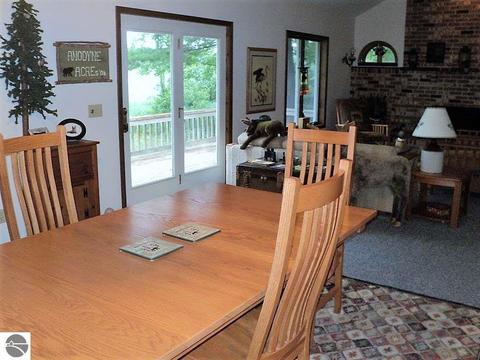 4289 Fox Run, Remus, MI 49340 photo 5