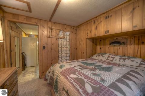 8125 S Rustic Dr, Cedar, MI 49621 photo 17