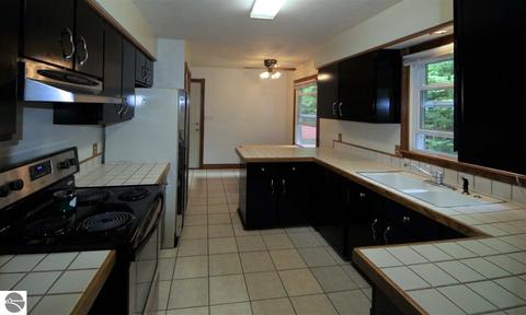 4552 Case Blvd, Interlochen, MI 49643 photo 8